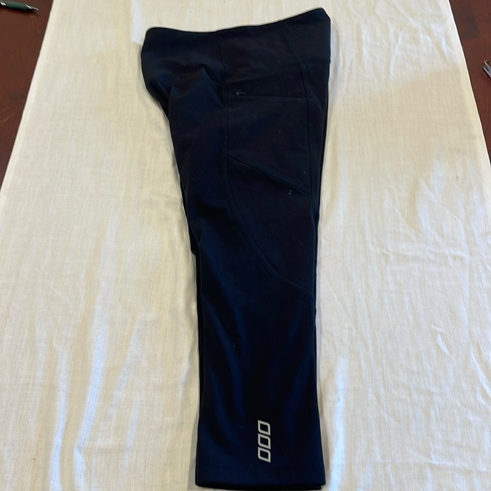B1803 Lorna Jane black leggings EUC SZ M - Picture 1 of 6